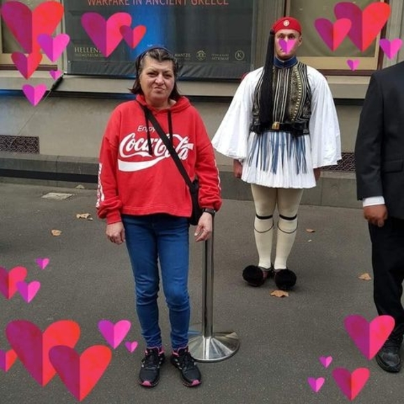 Meet your Posher, Toula - Picture 1 of 1